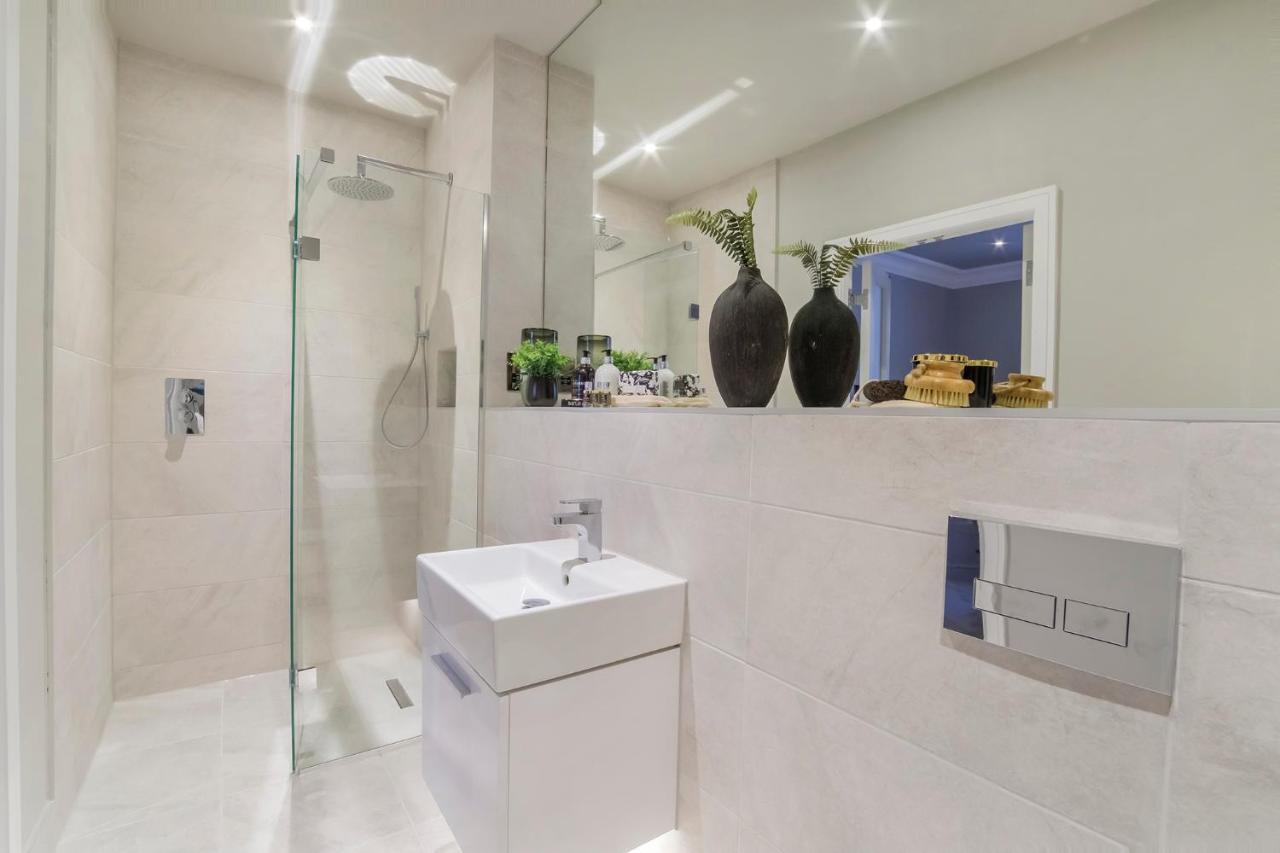 Apartment The Presidential Suite, With Free Parking! York