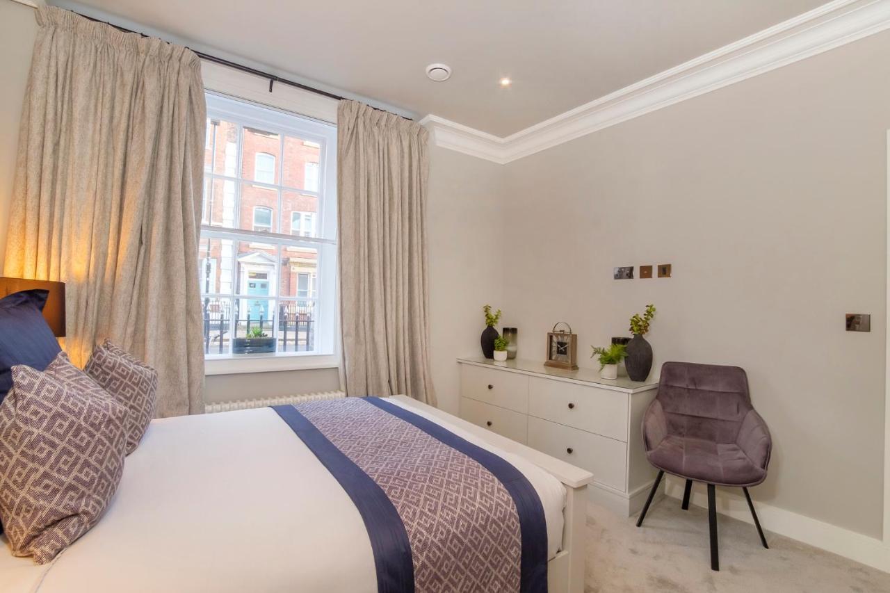 Apartment The Presidential Suite, With Free Parking! York